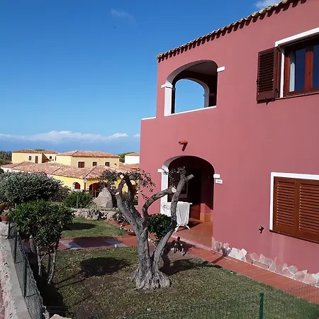 Sardinia Beach Aparthotel Aglientu